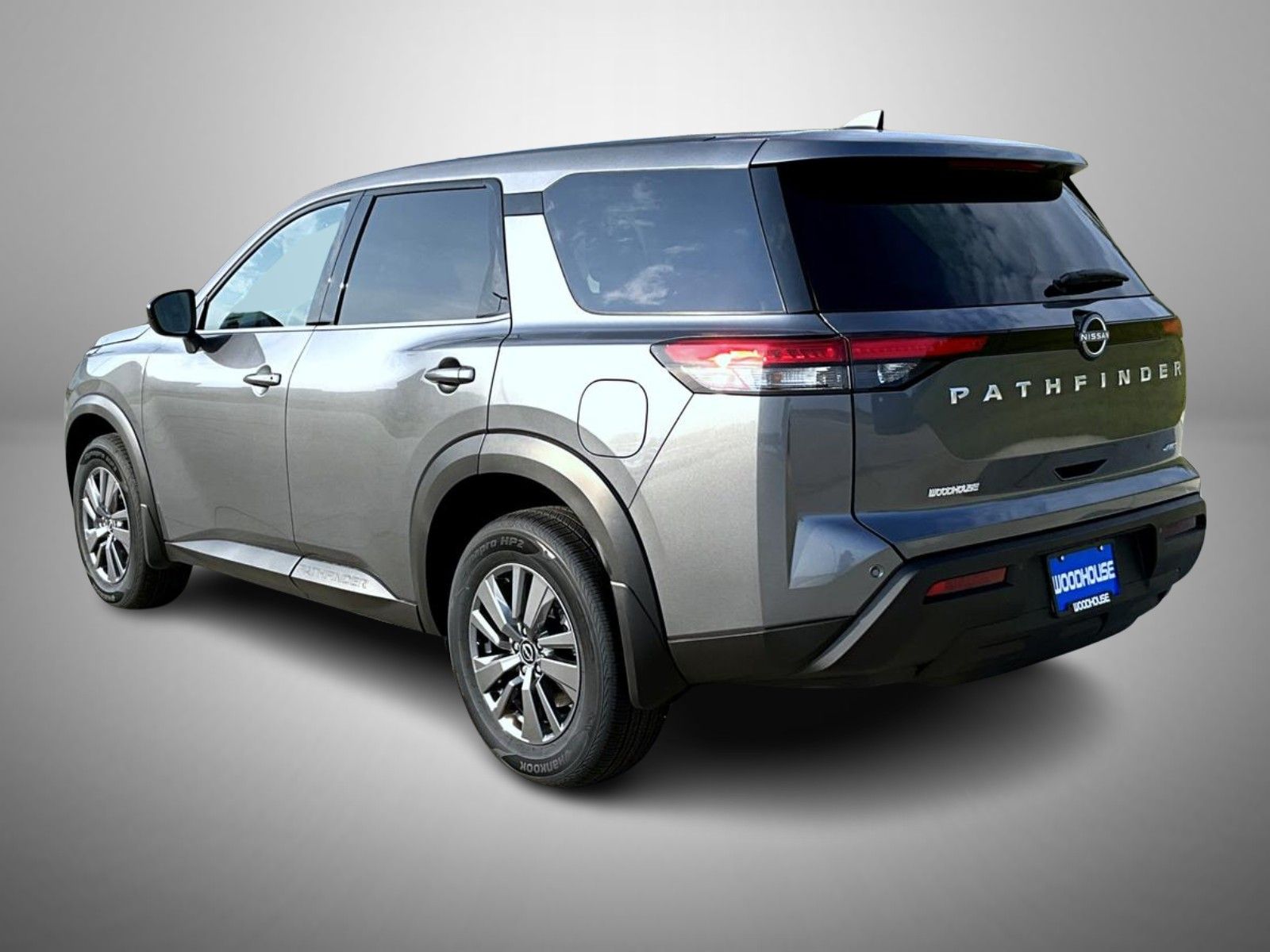 2025 Nissan Pathfinder S photo 7