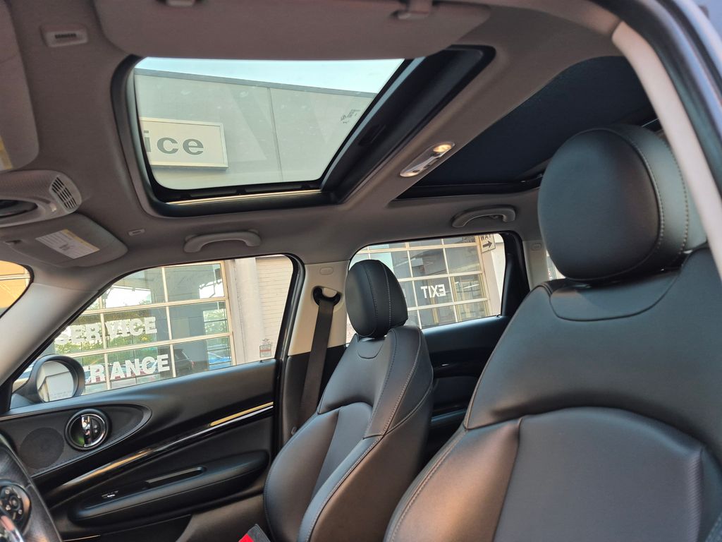 2019 Mini Cooper Base S ALL4 photo 10