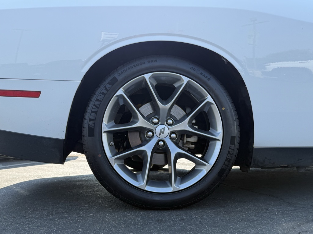 2023 Dodge Challenger GT photo 7