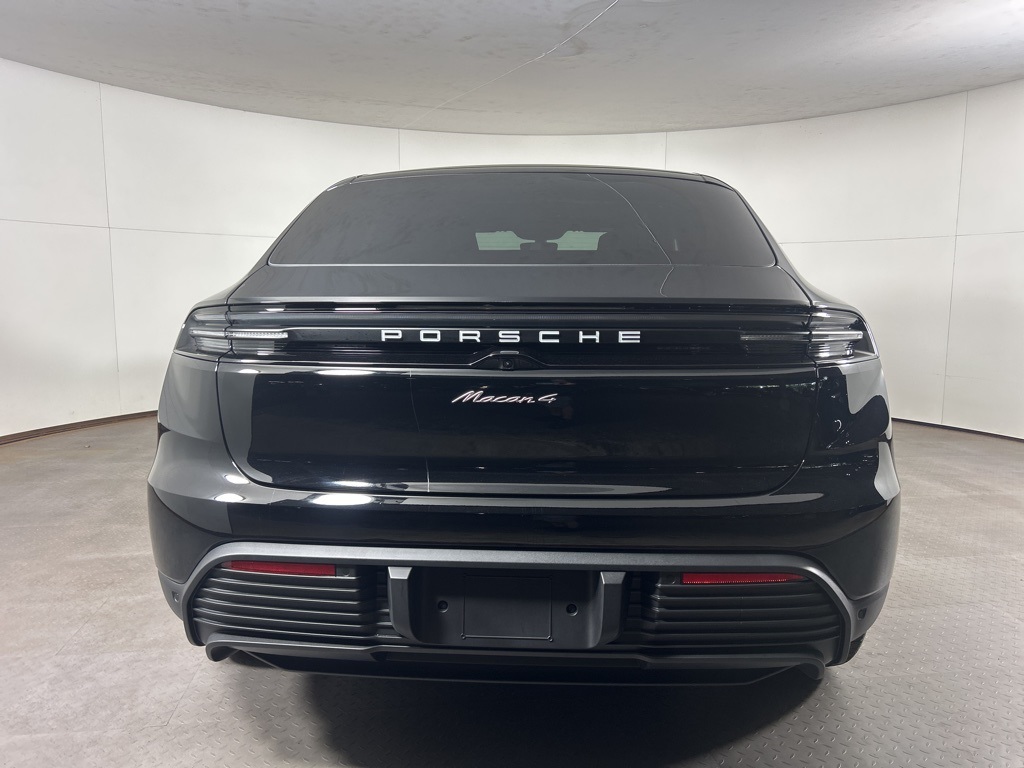 2025 Porsche Macan Electric 4 photo 6