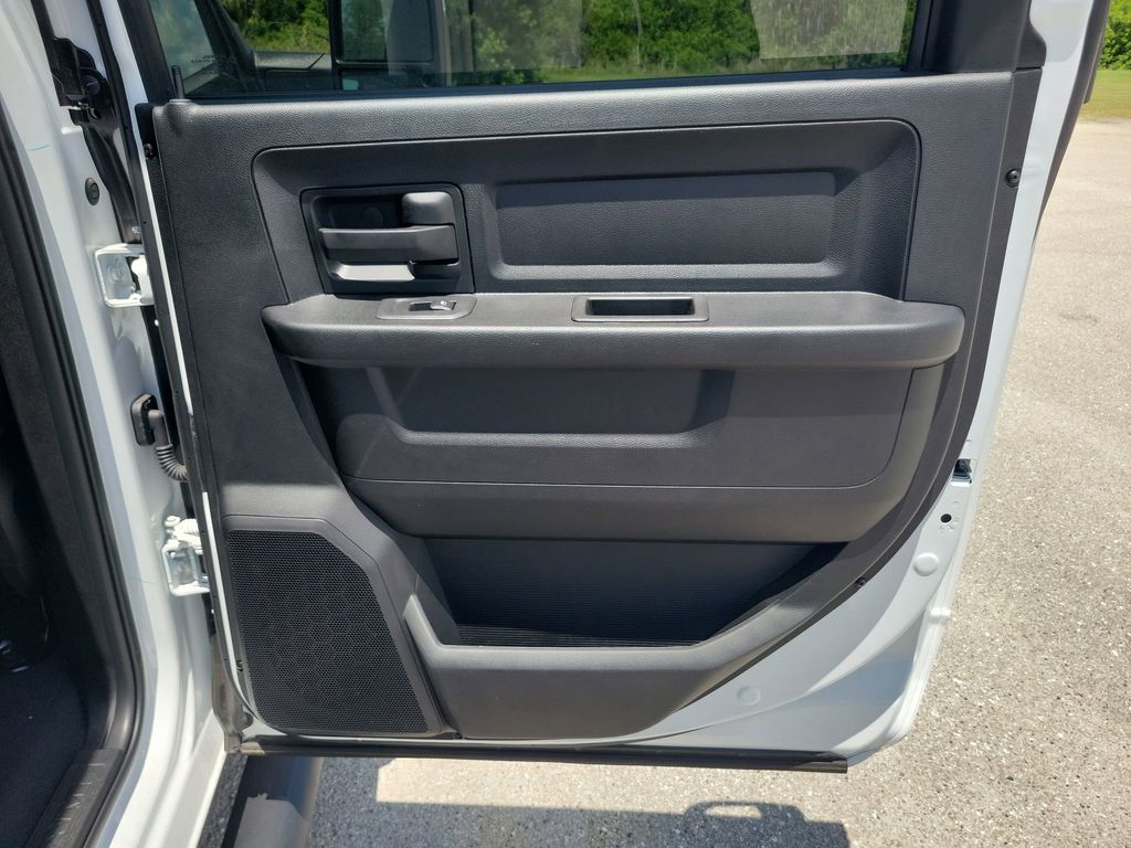 2025 Ram 3500 Tradesman photo 41