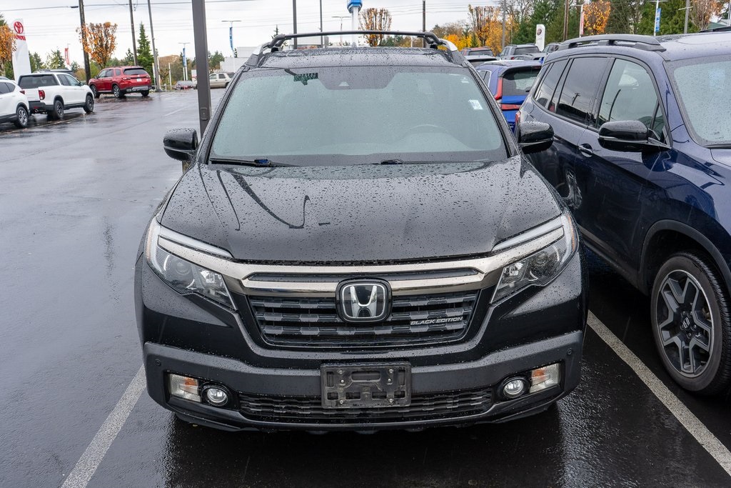 2017 Honda Ridgeline Black Edition photo 2