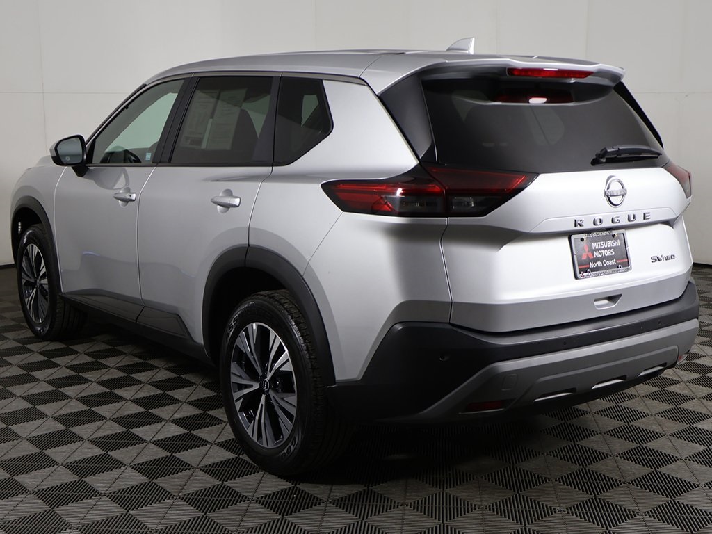 2023 Nissan Rogue SV photo 4