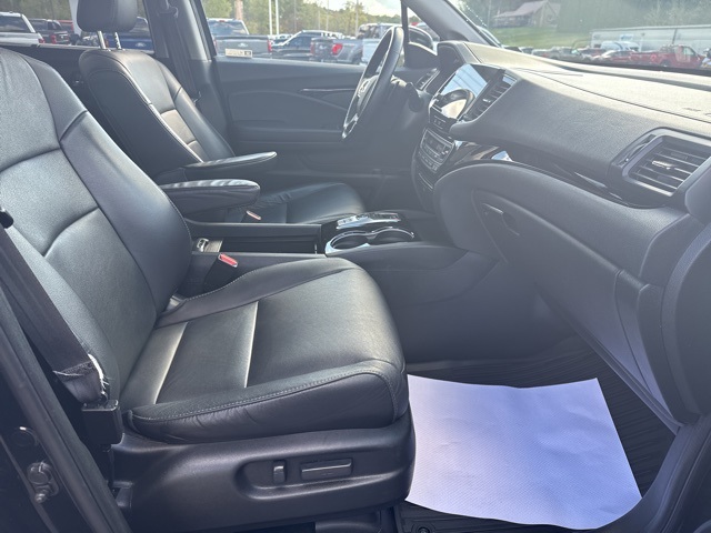2022 Honda Pilot Touring photo 15