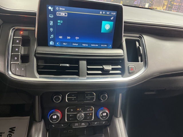 2023 Chevrolet Suburban LT photo 17