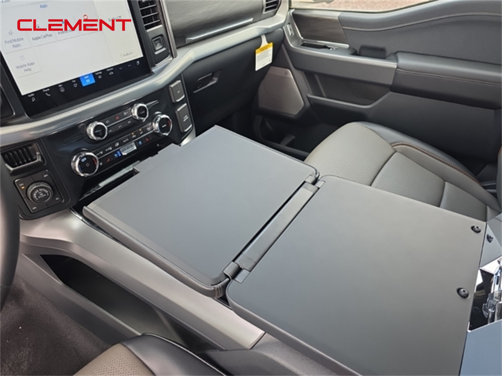 2025 Ford F-150 Lariat photo 20