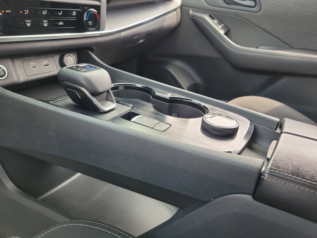 2021 Nissan Rogue S photo 27