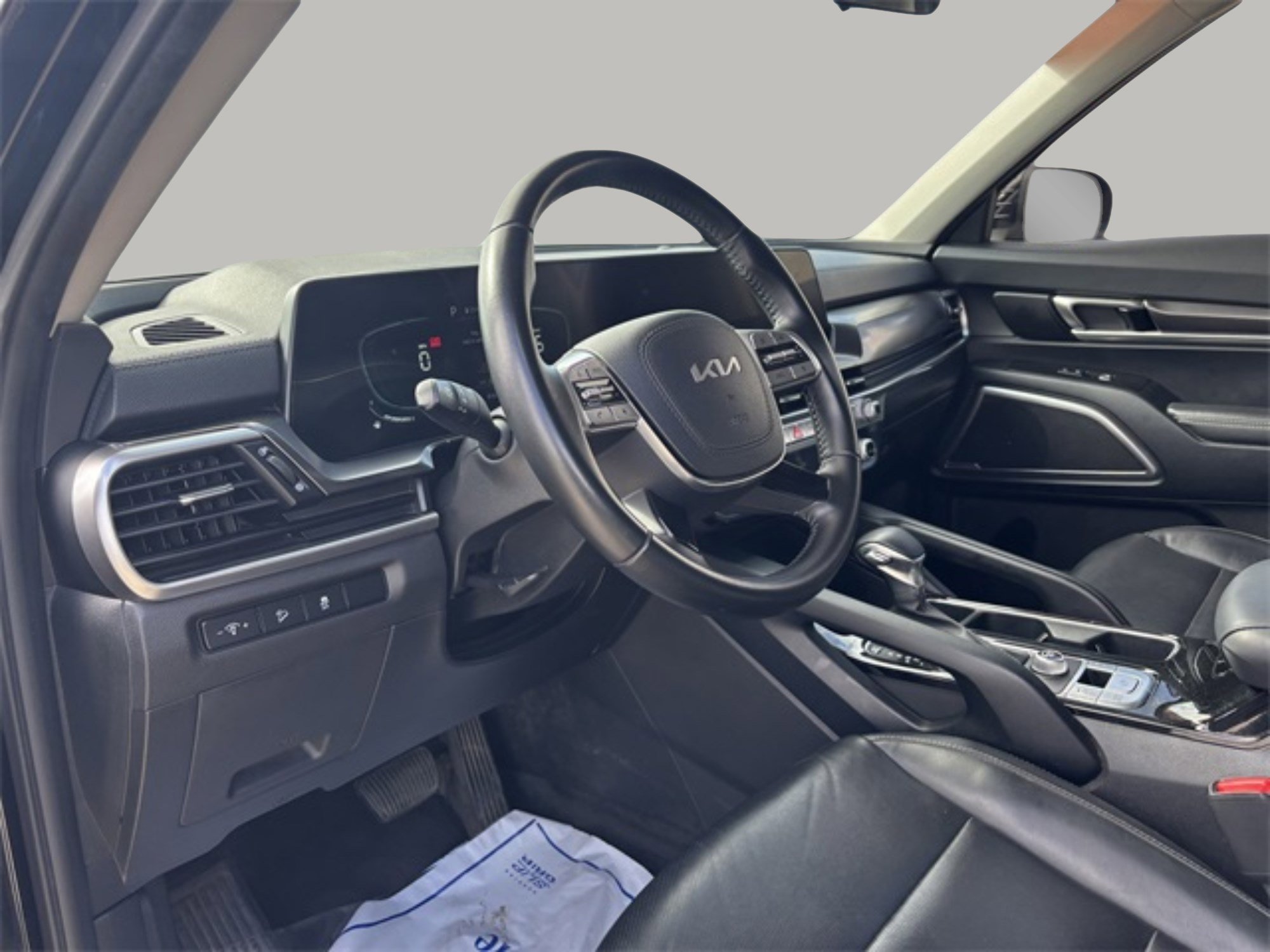 2024 Kia Telluride LX photo 11