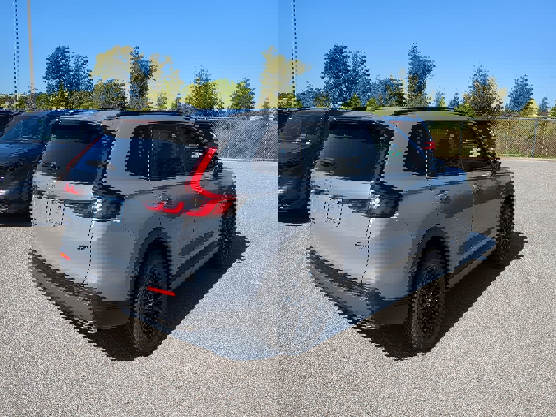 2026 Honda CR-V Hybrid Sport-L photo 3