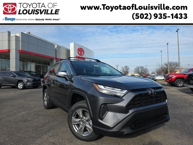 2025 Toyota RAV4 XLE's photo