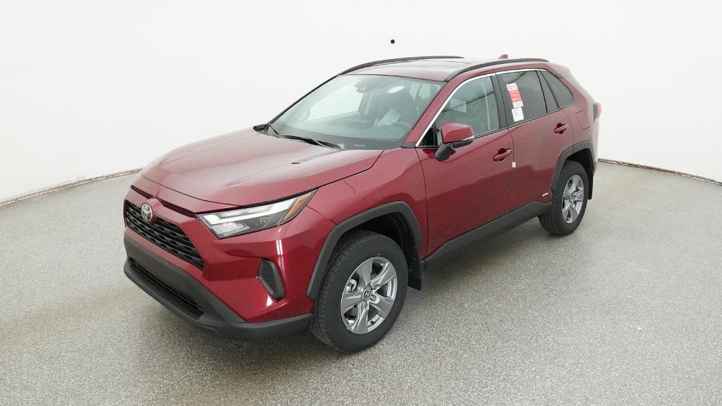 2025 Toyota RAV4 XLE's photo