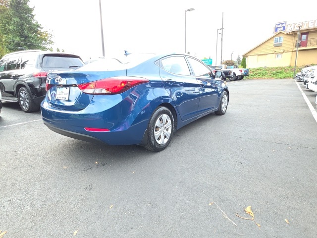 2016 Hyundai Elantra SE photo 3