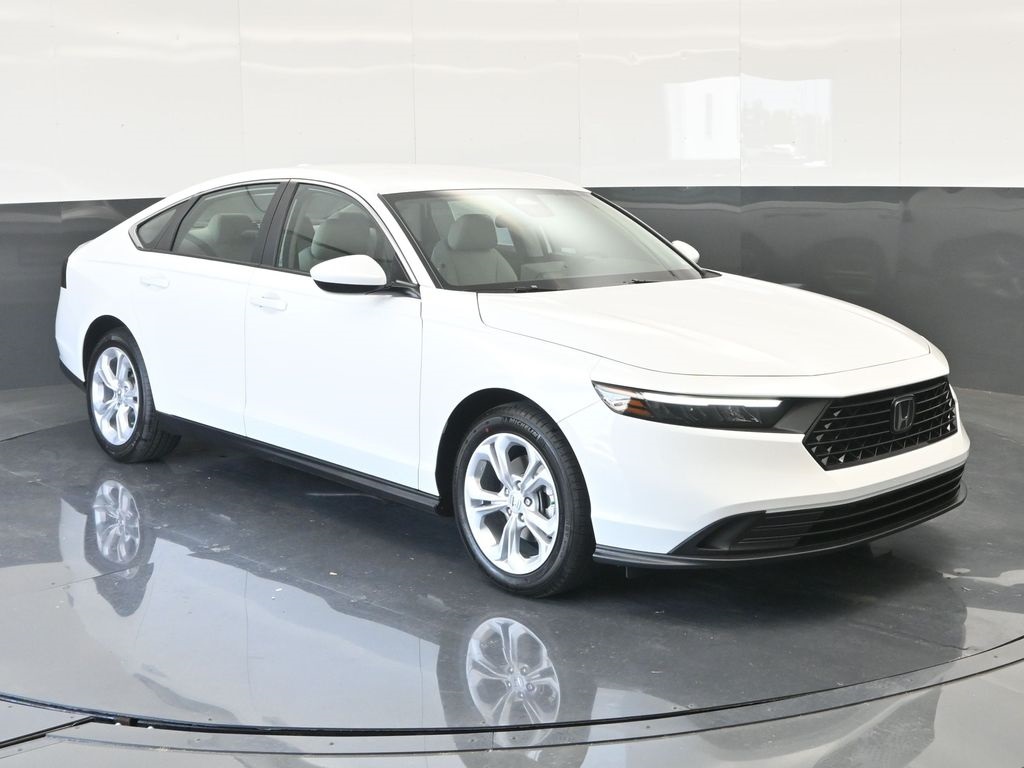 2025 Honda Accord 1.5T LX photo 4