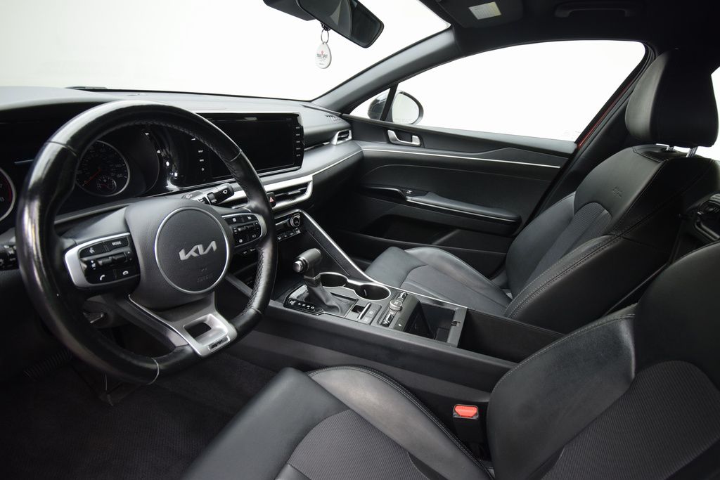 2023 Kia K5 GT-Line photo 7