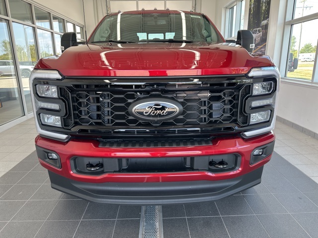 2026 Ford F-350 XLT photo 2