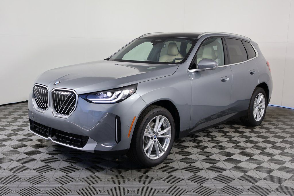 2025 BMW X3 30's photo