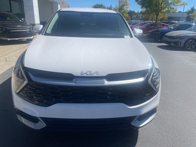 2024 Kia Sportage EX photo 2