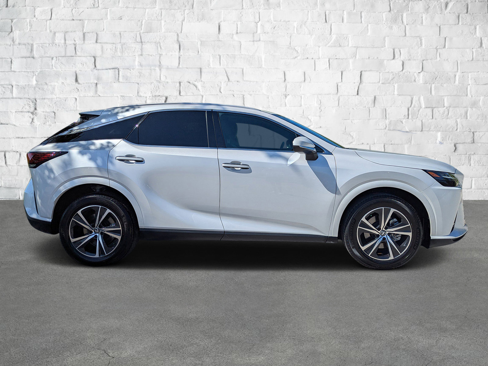 2024 Lexus RX 350h photo 3