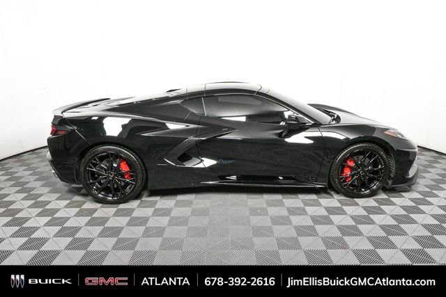 2025 Chevrolet Corvette Stingray 1LT photo 2