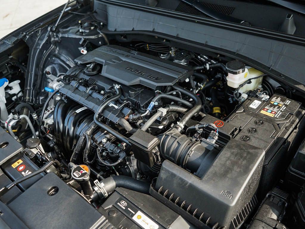 2026 Hyundai Kona SEL photo 6