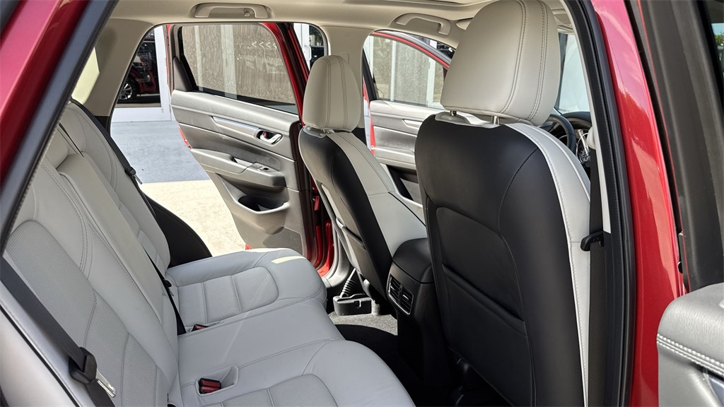 2024 Mazda CX-5 2.5 S Preferred photo 32
