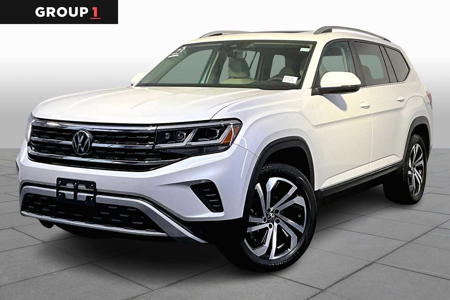 2023 Volkswagen Atlas SEL's photo