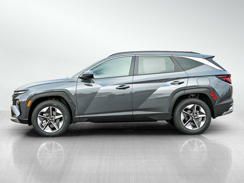 2026 Hyundai Tucson Hybrid SEL photo 3