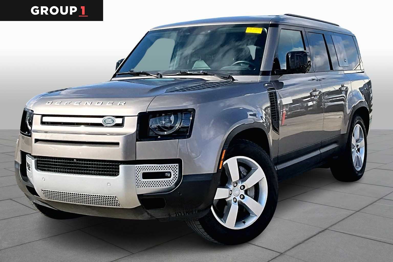 2023 Land Rover Defender S's photo