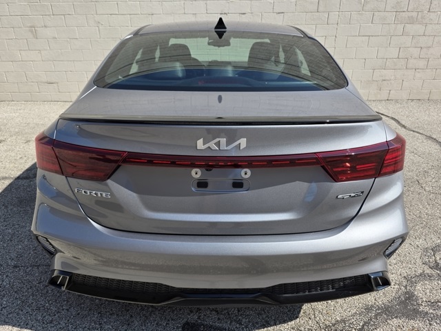 2024 Kia Forte GT-Line photo 4