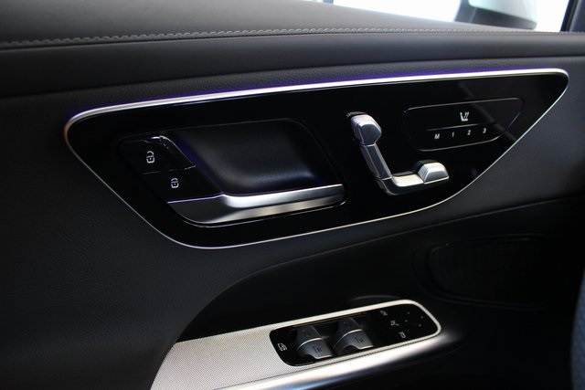 2025 Mercedes Benz GLC 350e 4MATIC photo 22