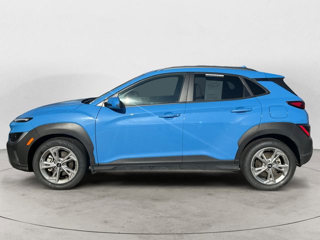 2022 Hyundai Kona SEL photo 2