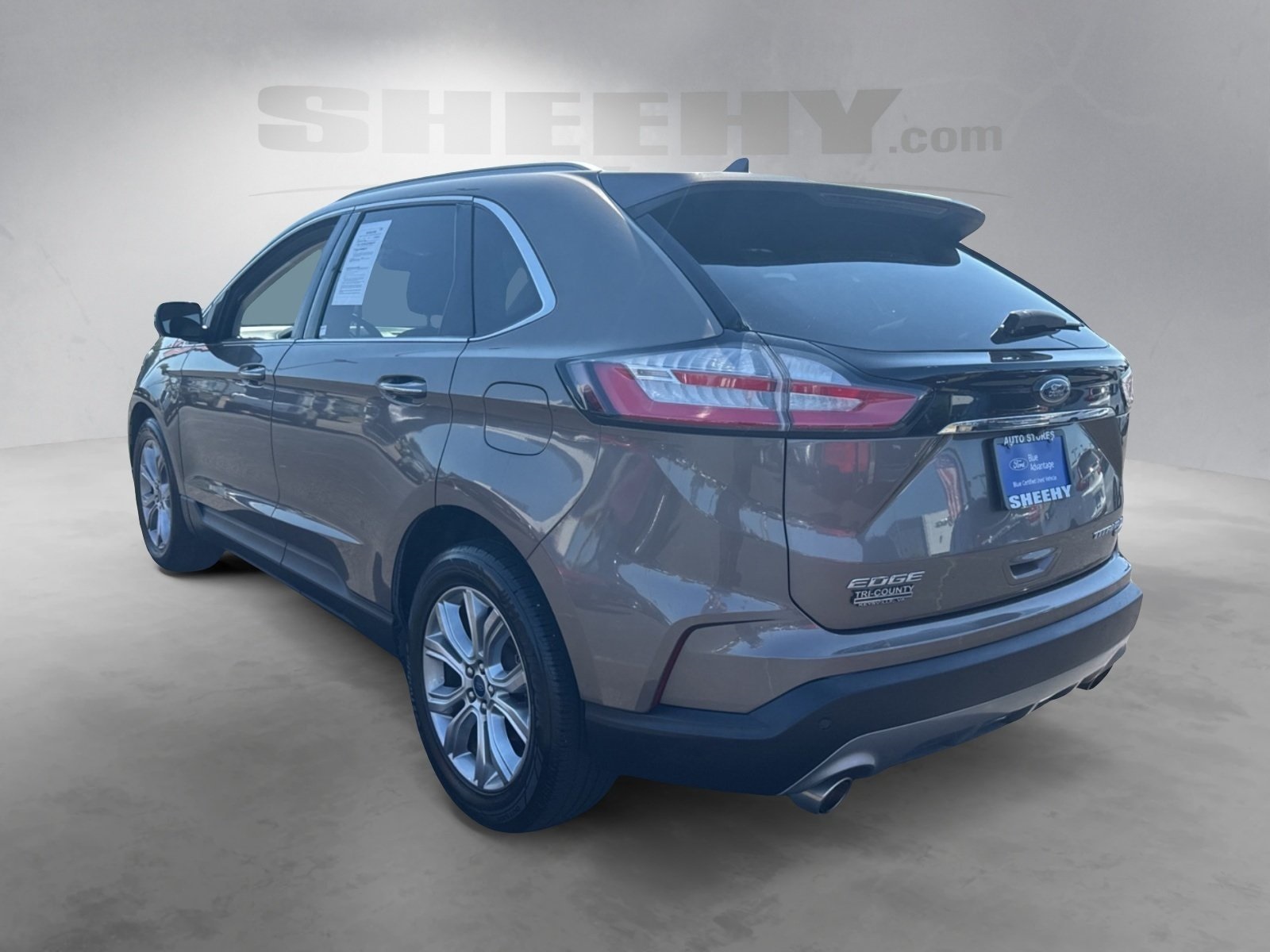 2019 Ford Edge Titanium photo 11