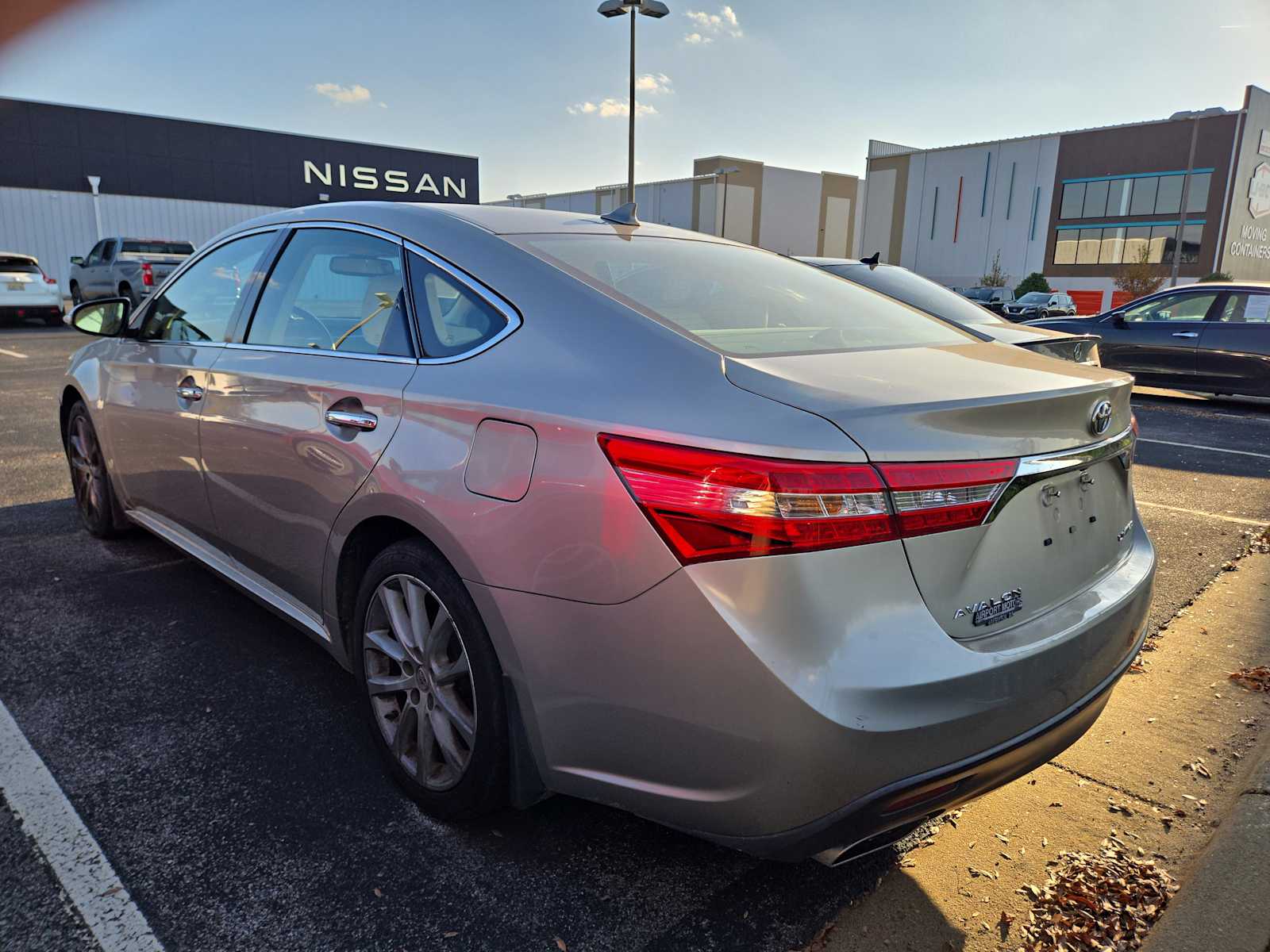 2013 Toyota Avalon Limited photo 2