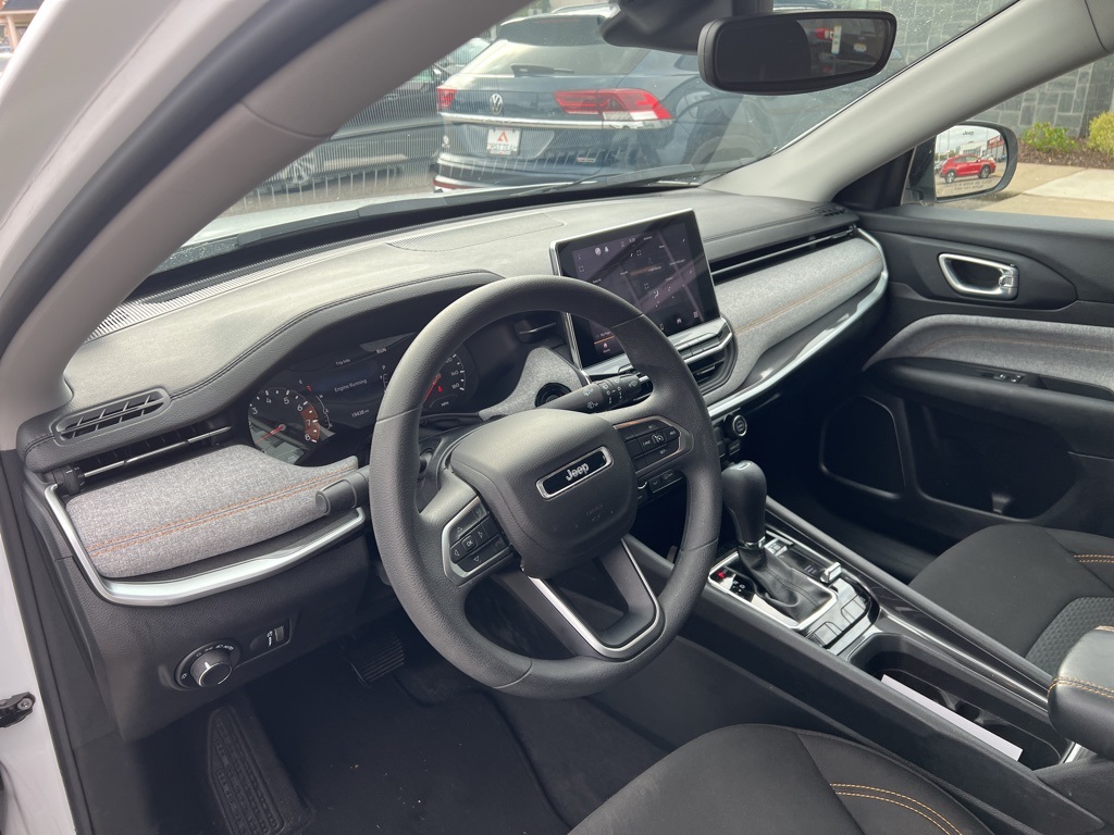 2022 Jeep Compass Sport photo 10