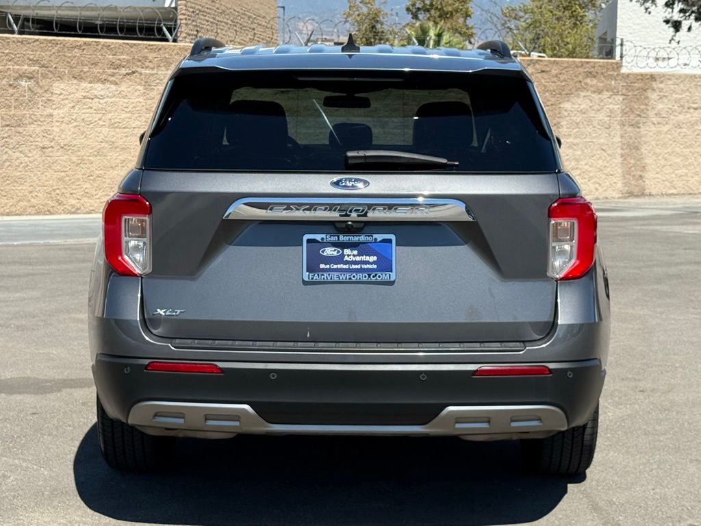 2023 Ford Explorer XLT photo 5