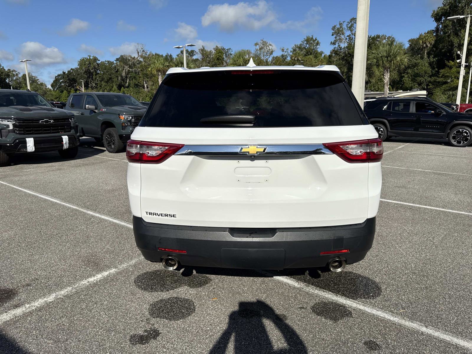 2020 Chevrolet Traverse LS photo 4