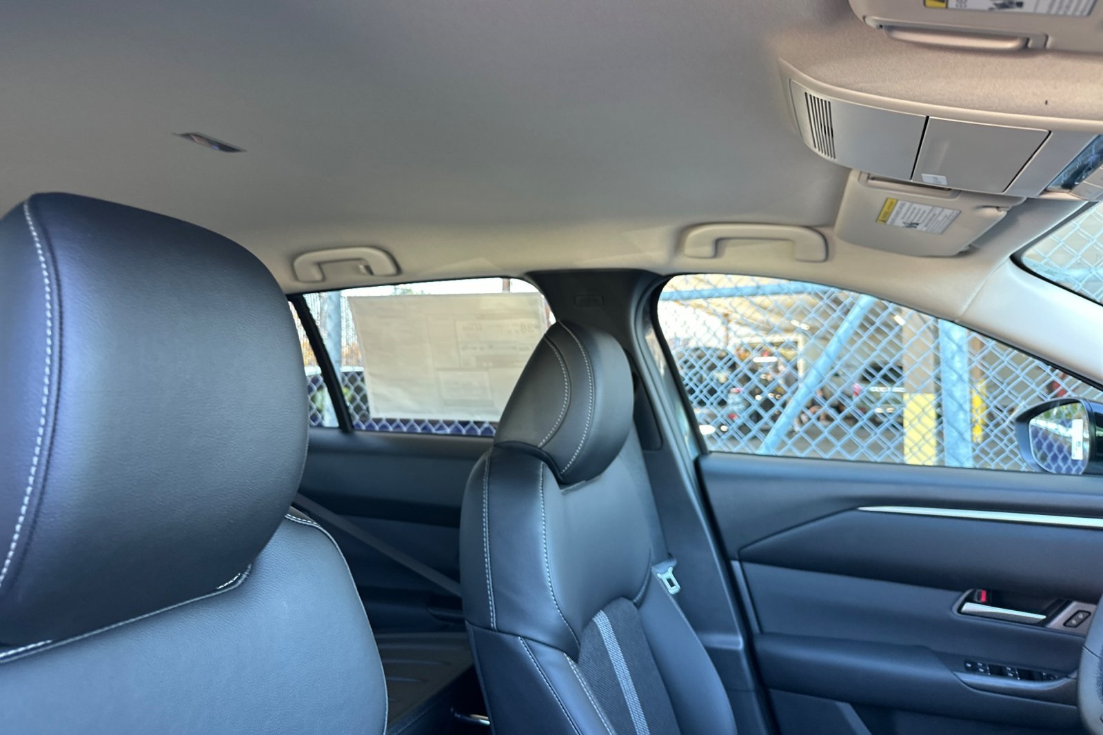 2025 Mazda CX-50 Preferred photo 16