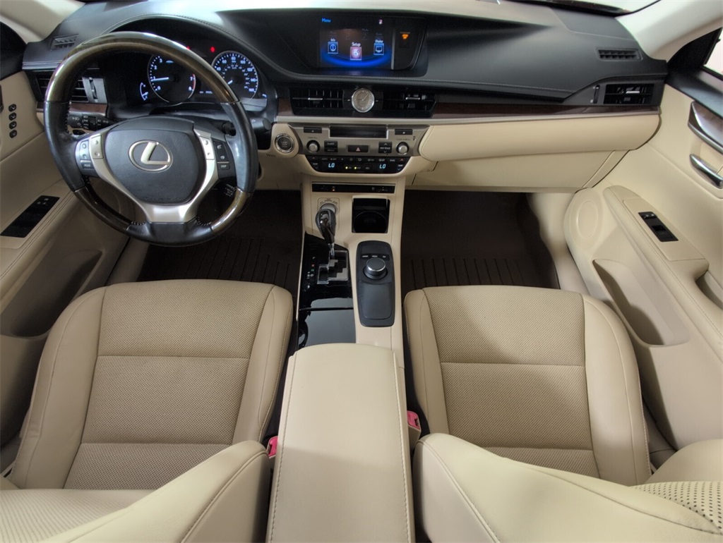 2015 Lexus ES 350 photo 8