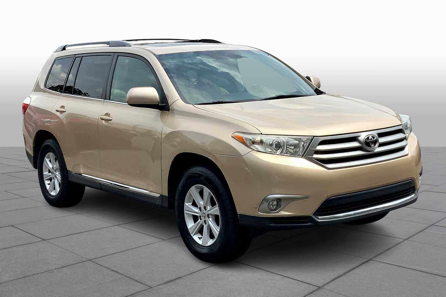 2012 Toyota Highlander SE photo 2