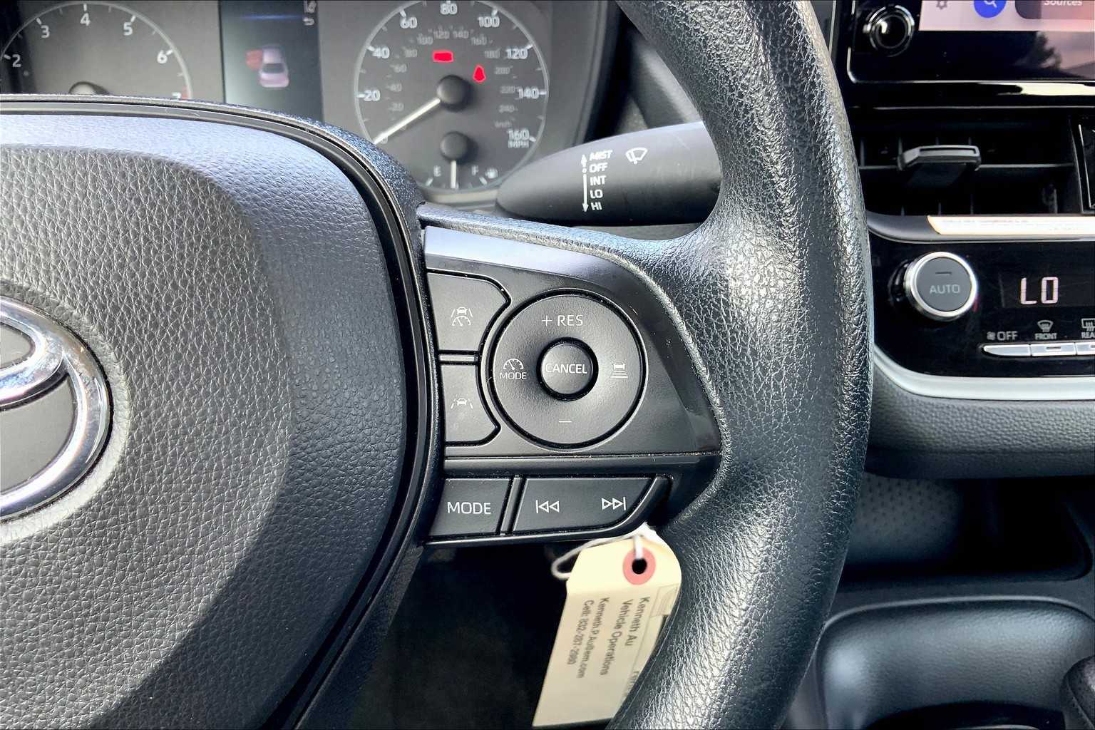 2024 Toyota Corolla LE photo 23