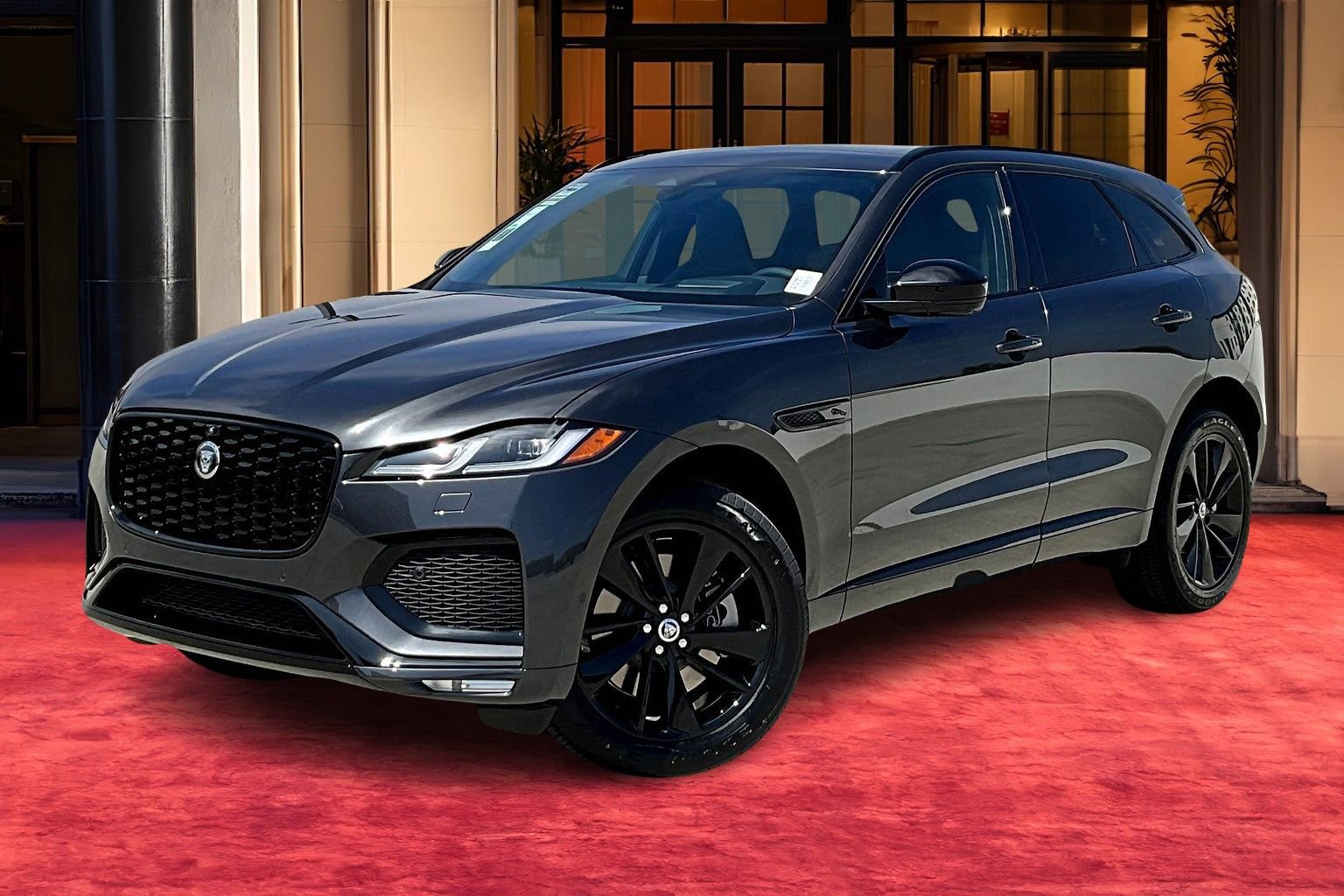 2026 Jaguar F-Pace R-Dynamic S's photo