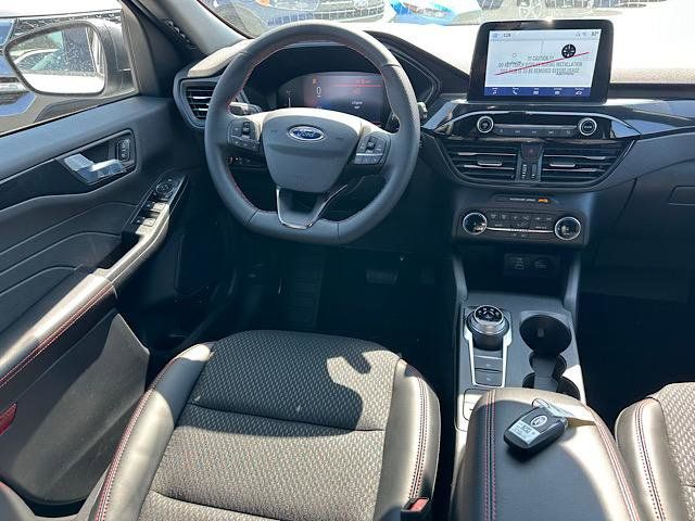 2025 Ford Escape ST-Line photo 13