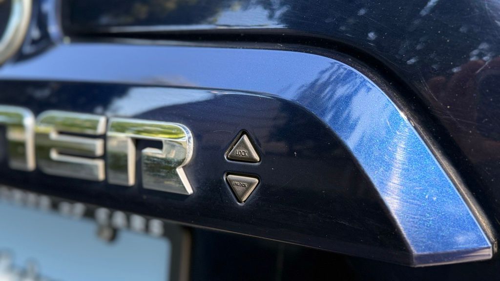 2020 Toyota 4Runner Base photo 9
