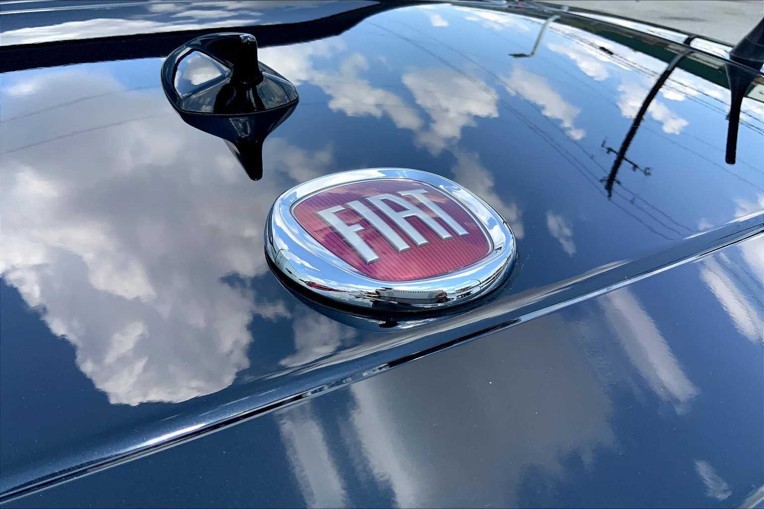 2017 Fiat 124 Spider Lusso photo 7