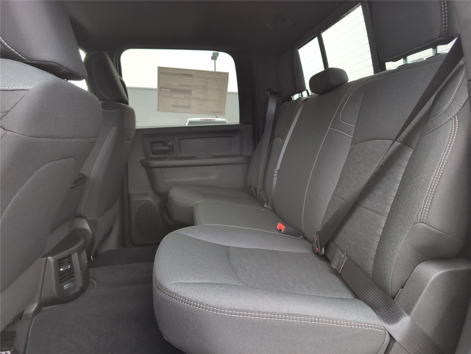 2025 Ram 2500 Tradesman photo 27