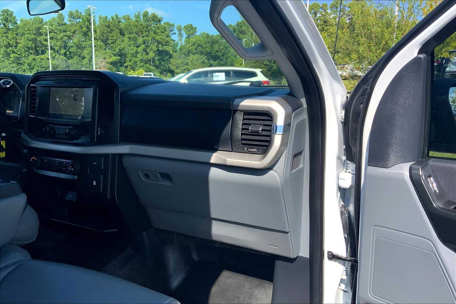 2021 Ford F-150 XL photo 17