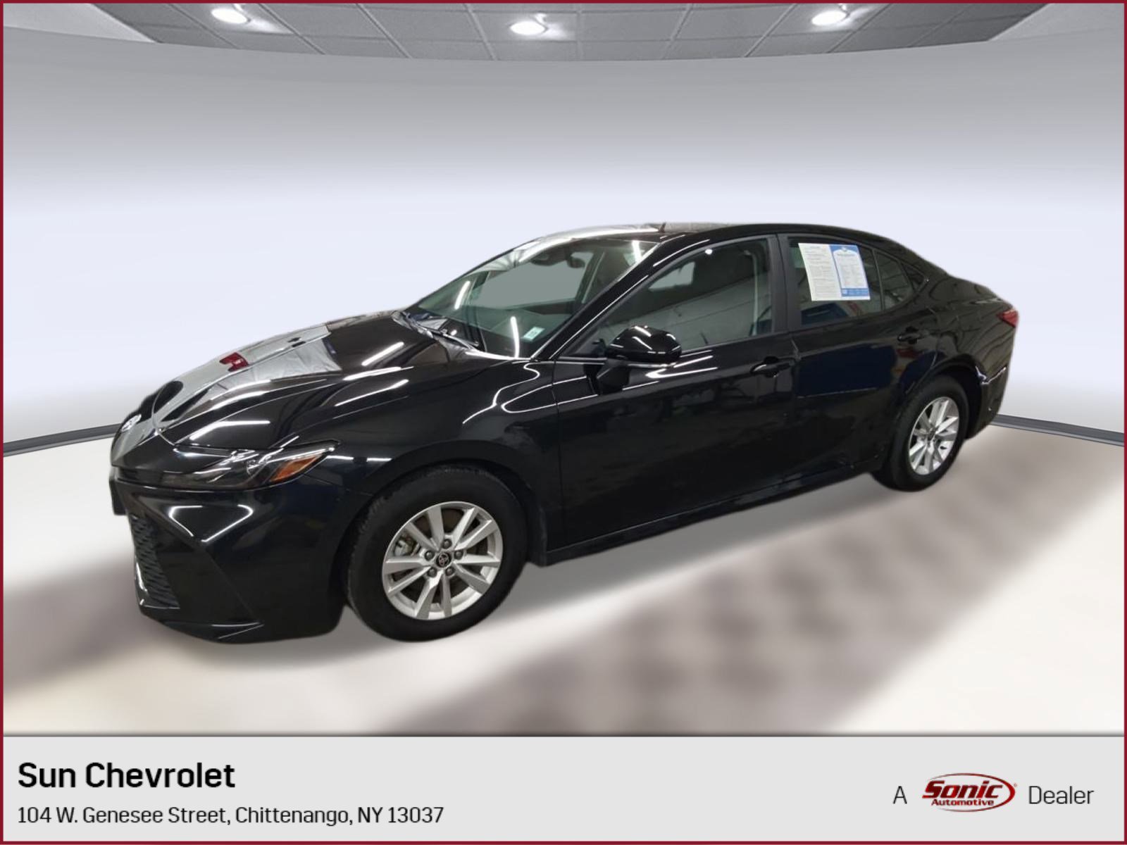 2025 Toyota Camry LE's photo