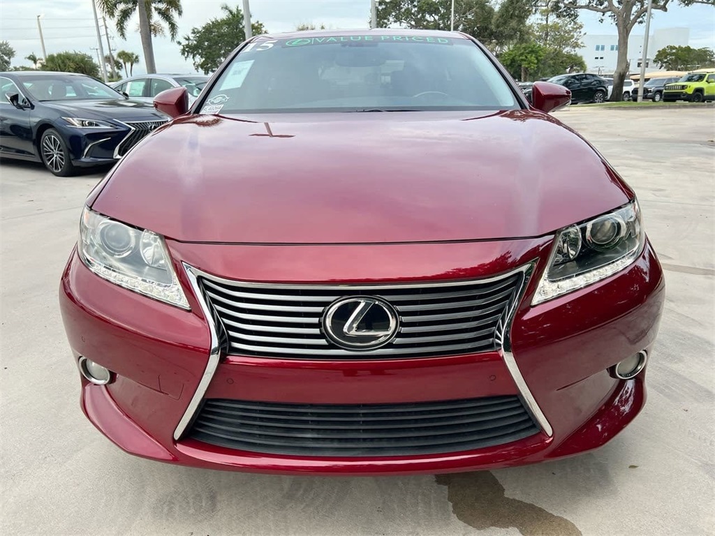 2015 Lexus ES 350 photo 2