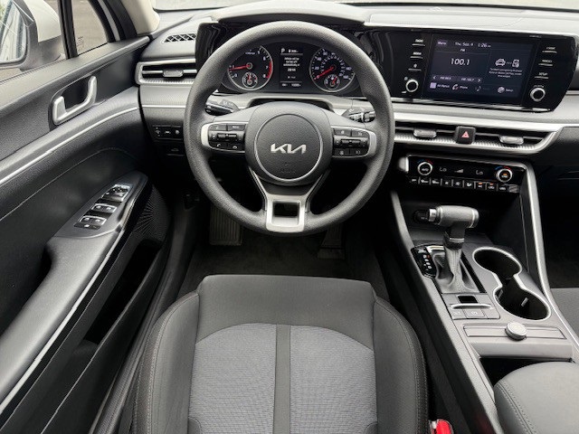 2023 Kia K5 LXS photo 22
