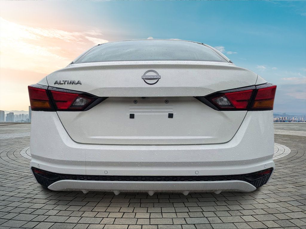 2025 Nissan Altima S photo 4
